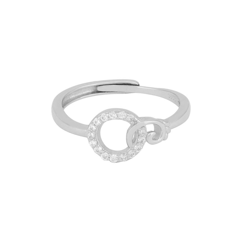 Interlocking Circle Elegance Ring