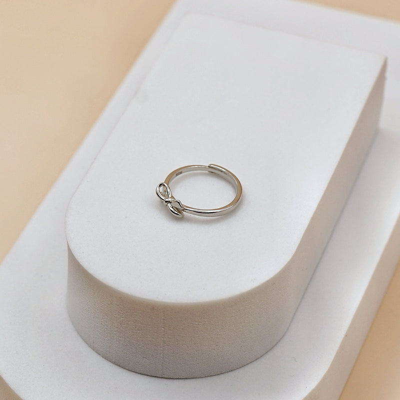 Petite Bow Promise Ring