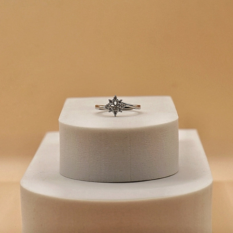 Sparkling Snowflake Ring
