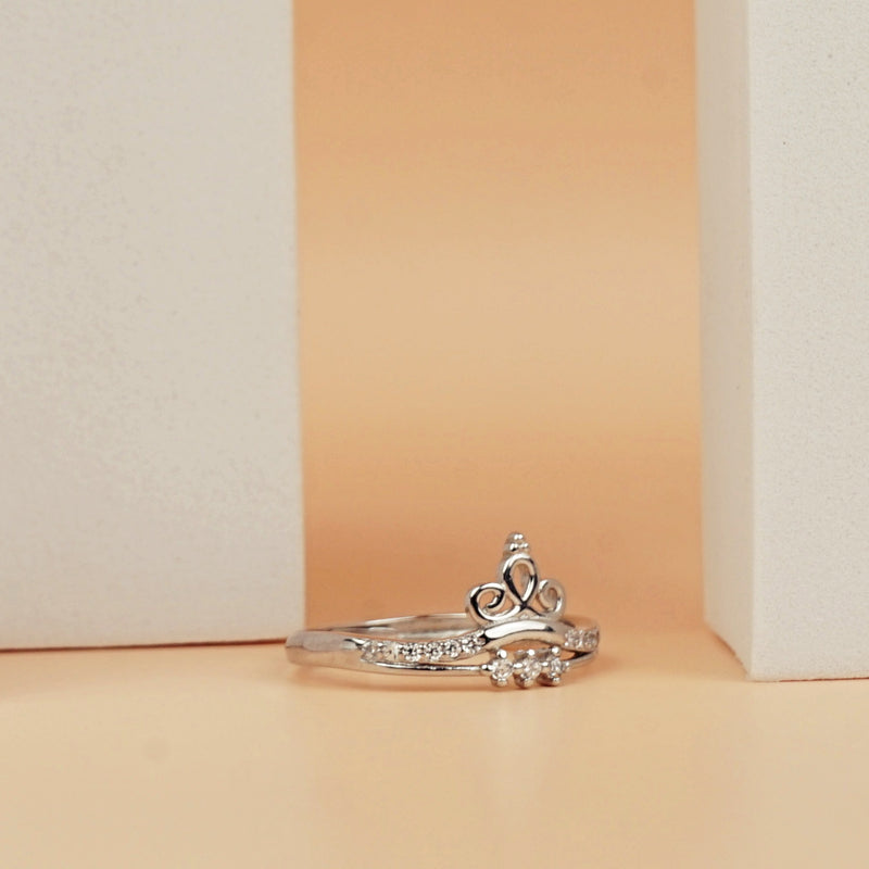 Tiara Ring