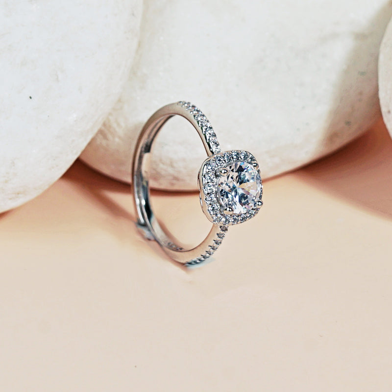 Halo Grace Solitaire Ring