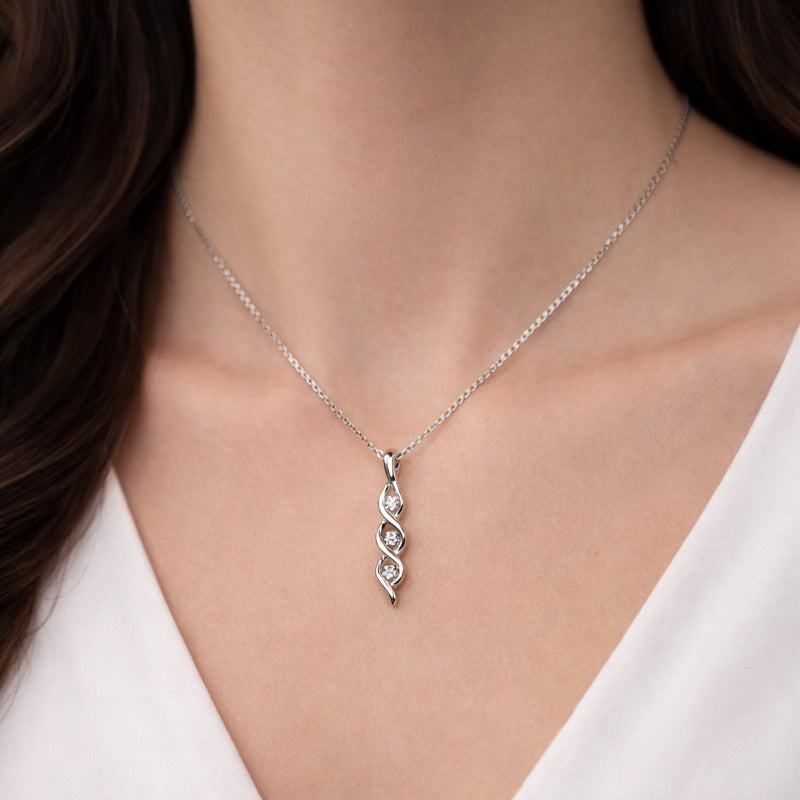 Twist of Elegance Necklace