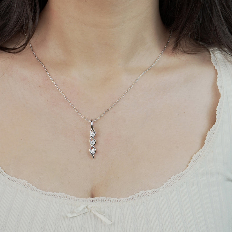 Twist of Elegance Necklace